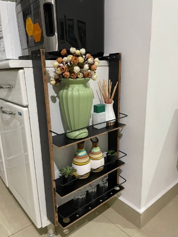 FOTO RECK PRETO LATERAL DE ARMARIOS .jpg